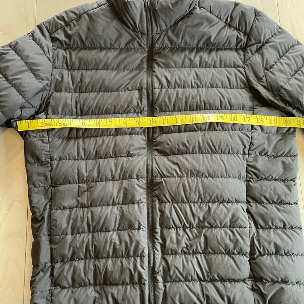 Uniqlo Ultra Light Down Jacket (Black) - Small